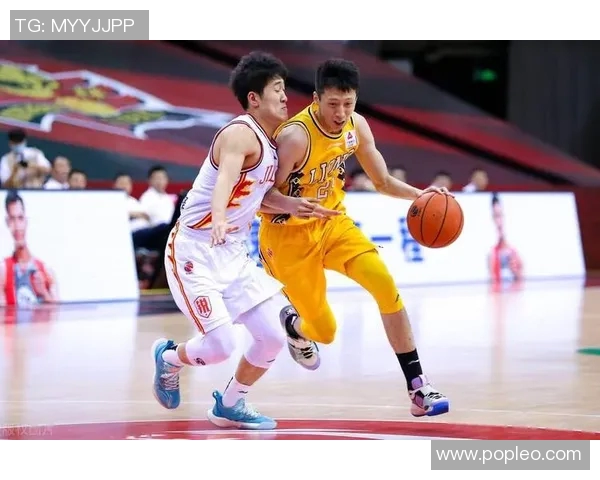 2018年CBA季后赛广东队与广厦队的精彩对决回顾与分析