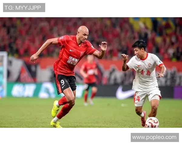 上海申花与东京球队激战正酣精彩直播全程回顾与分析