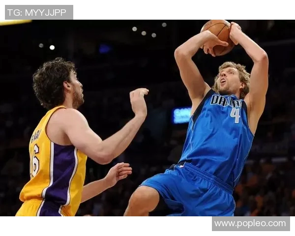 2011年小牛队与湖人队激战回顾及精彩比分分析